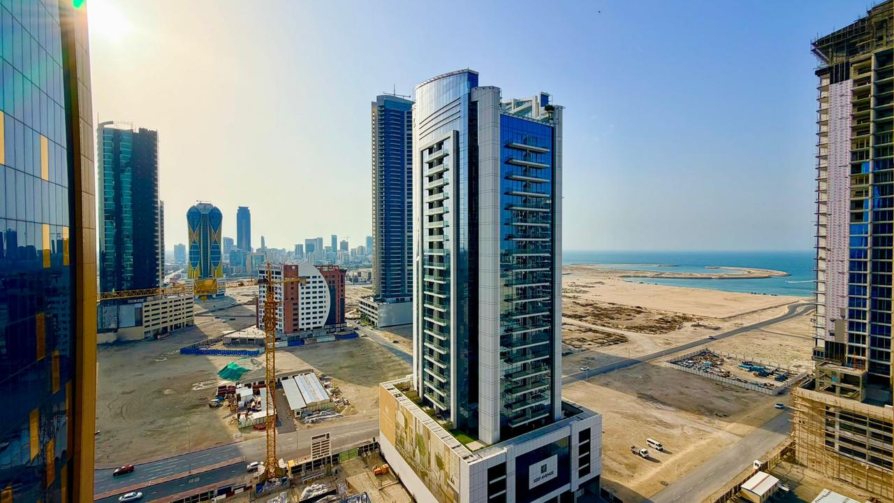 1 Bedroom Apartment with Covered Parking