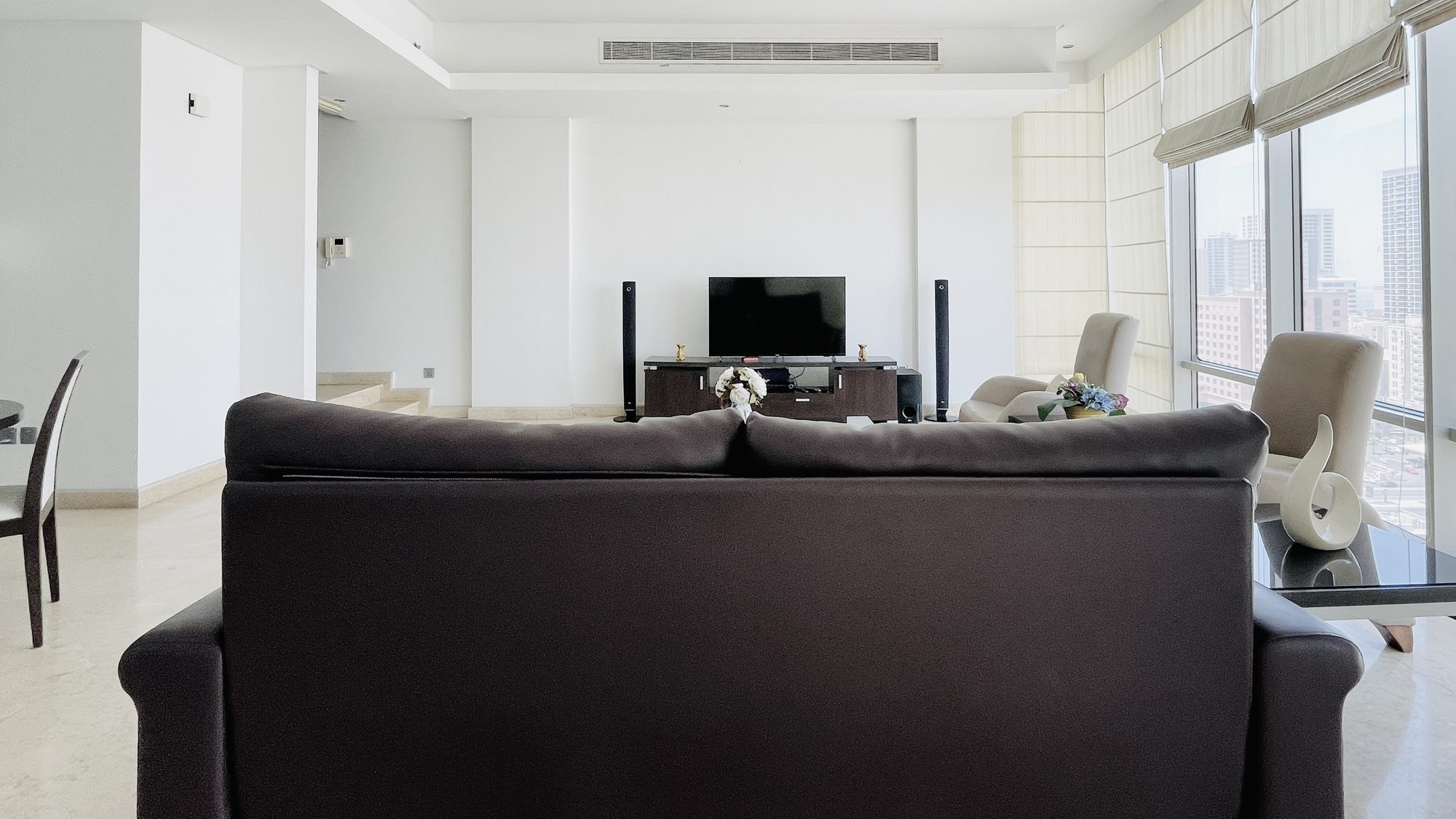 Two-Bedroom Apartment with Pool and Gym