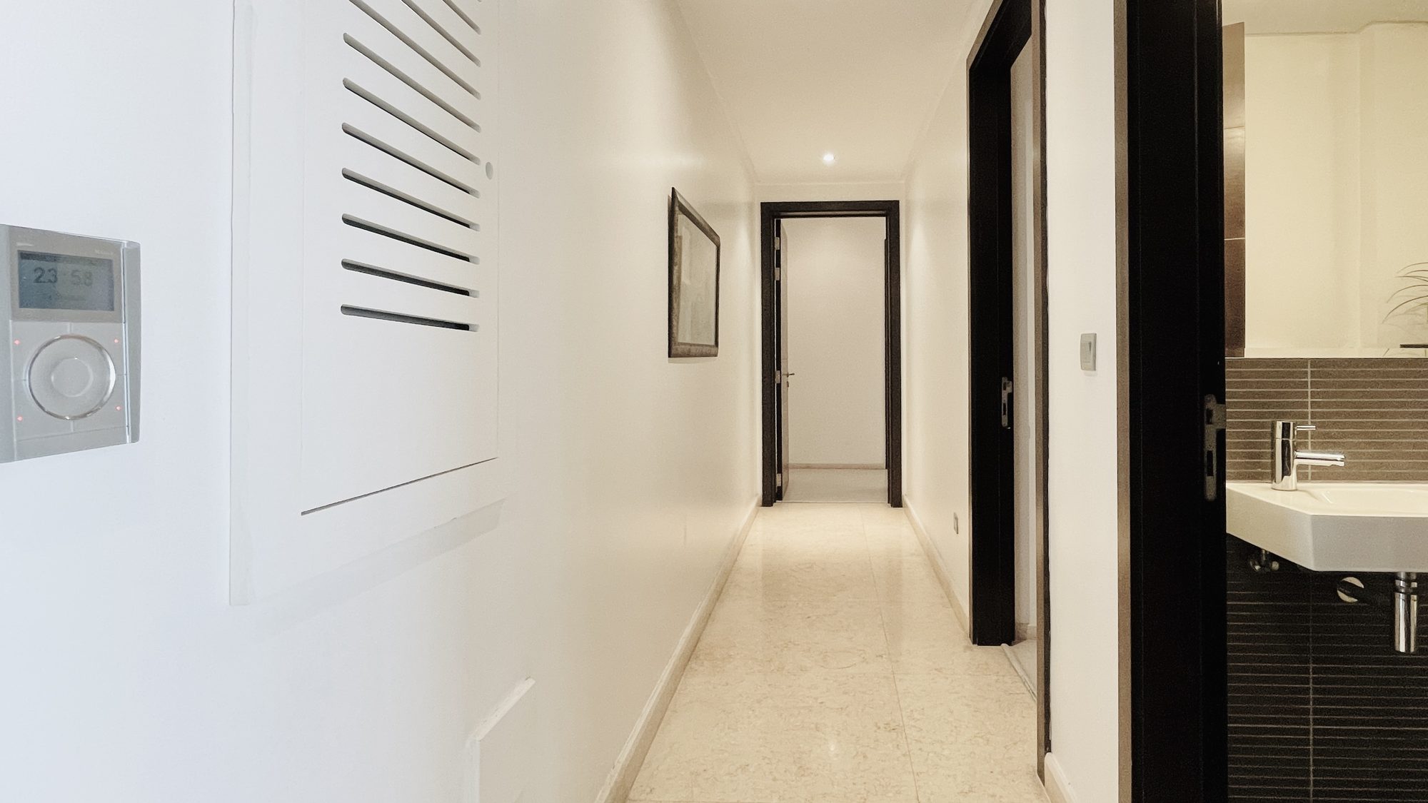 Two-Bedroom Apartment with Pool and Gym