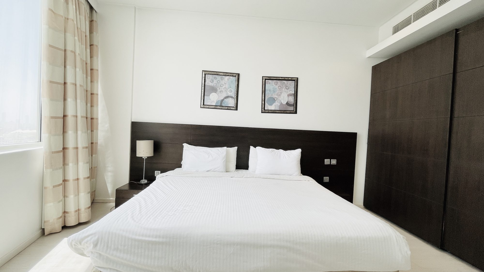 Three-Bedroom Apartment with Four Bathrooms