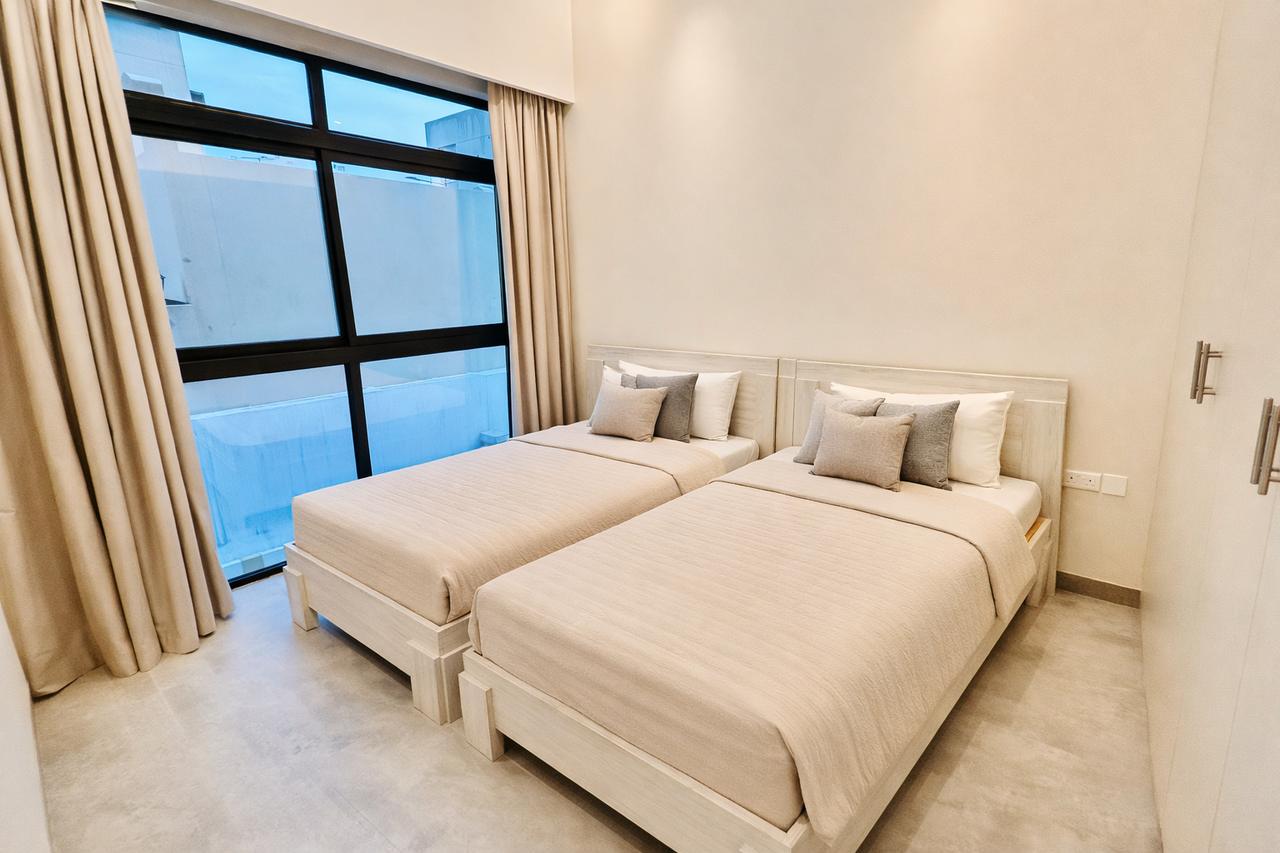 2 Bedroom Apartment with Pool and Gym Access