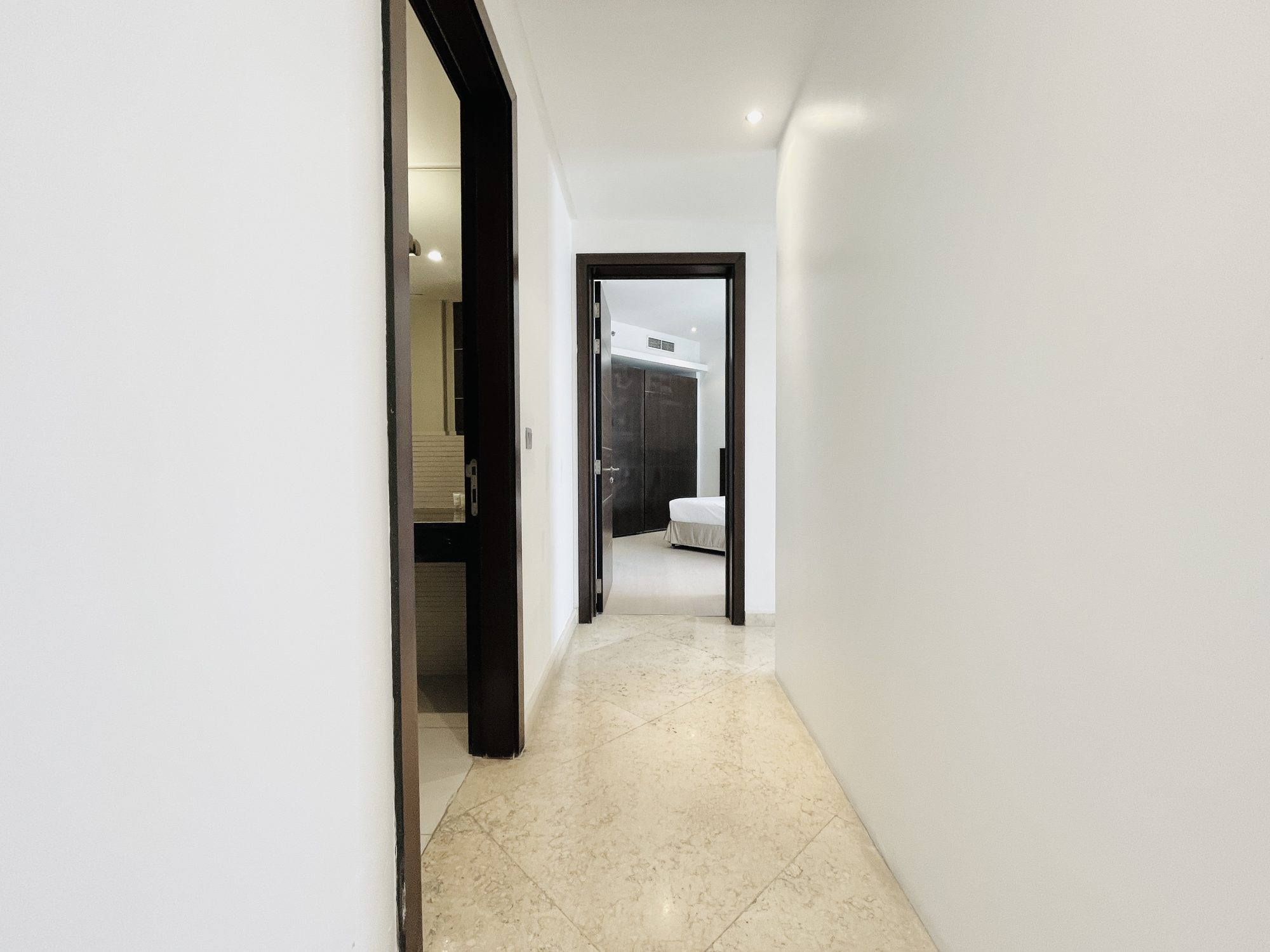 One-Bedroom Apartment with Dual Bathrooms