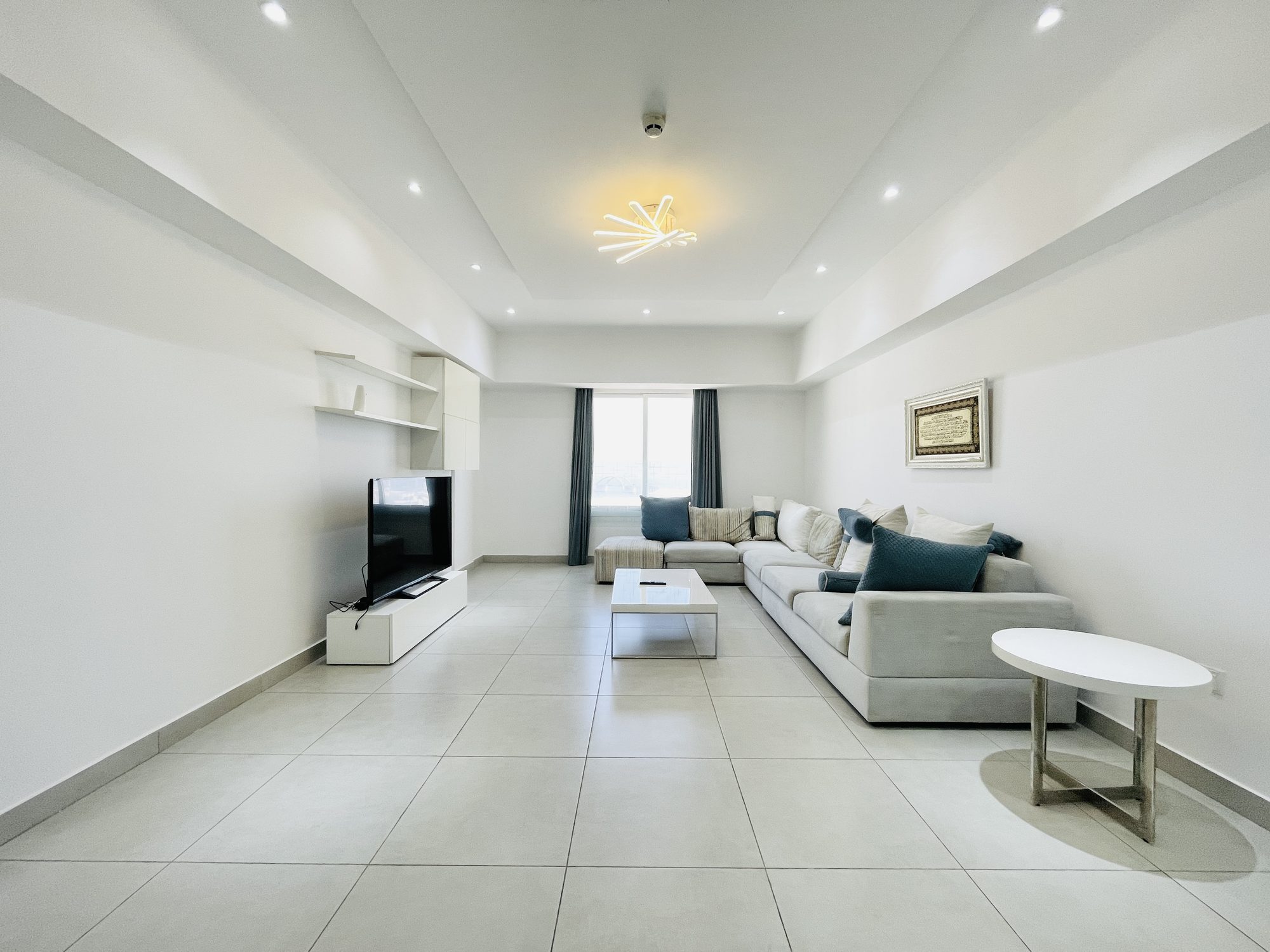 Two-Bedroom Apartment with Balcony and Pool