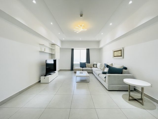 Two-Bedroom Apartment with Balcony and Pool