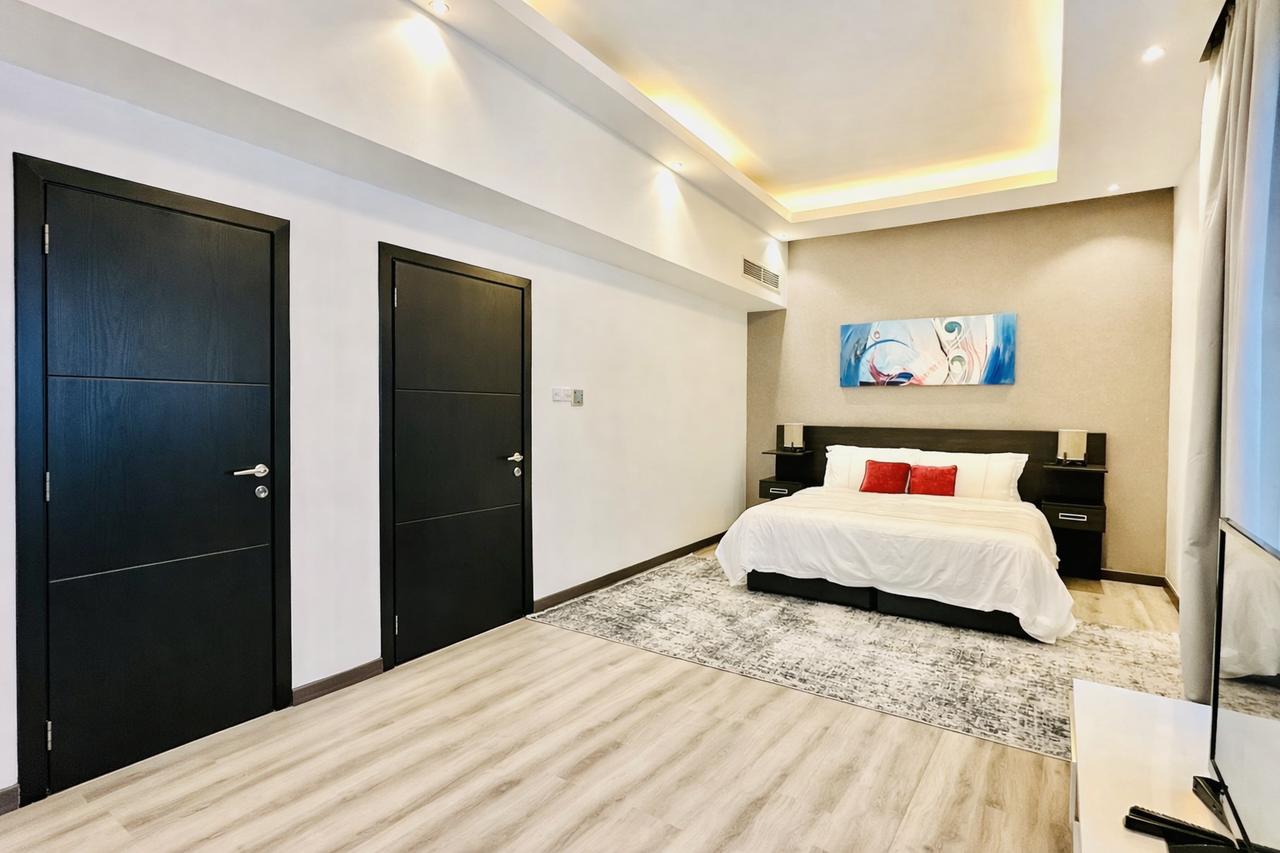 Two-Bedroom Apartment with Gym and Parking