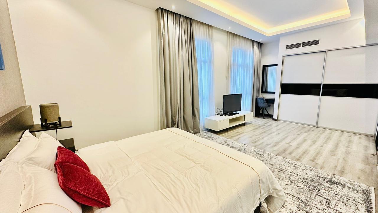 Two-Bedroom Apartment with Gym and Parking