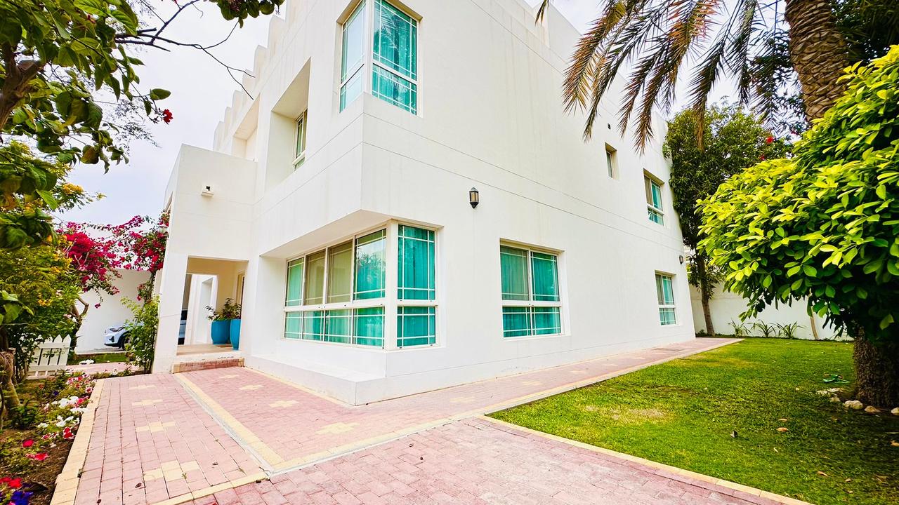 Four-Bedroom Villa with Private Garden and Pool Access