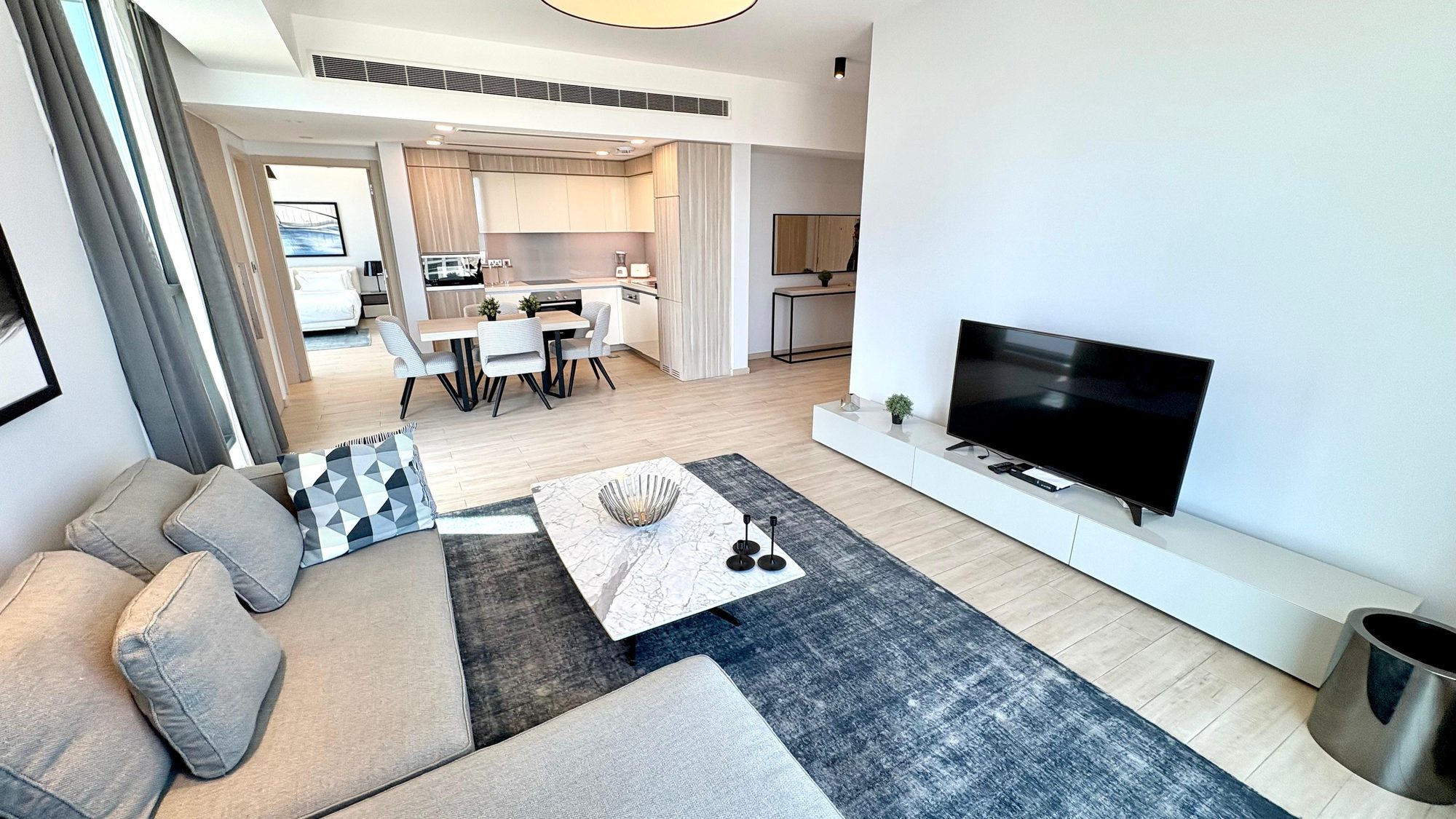 One-Bedroom Apartment with Two Bathrooms
