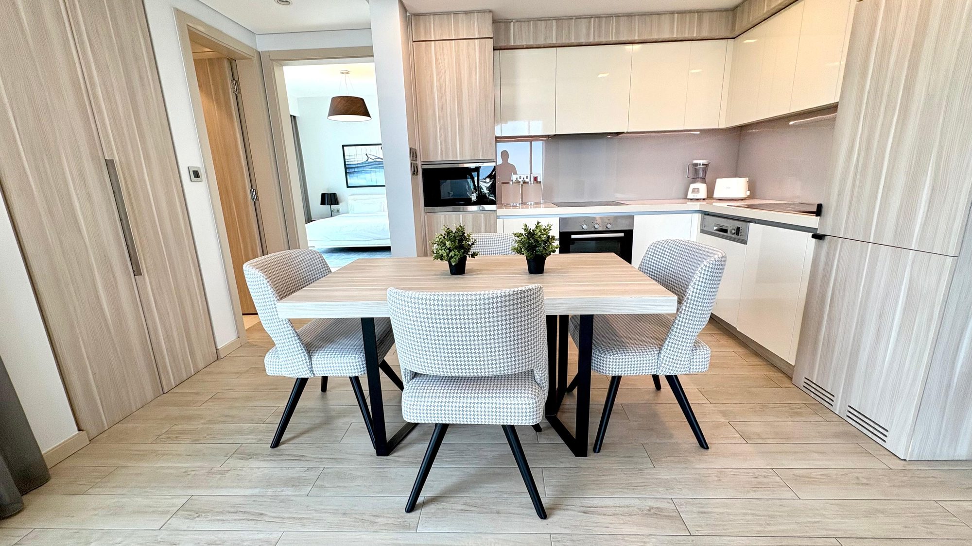 One-Bedroom Apartment with Two Bathrooms