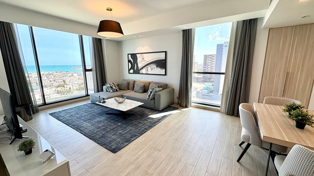 One-Bedroom Apartment with Two Bathrooms
