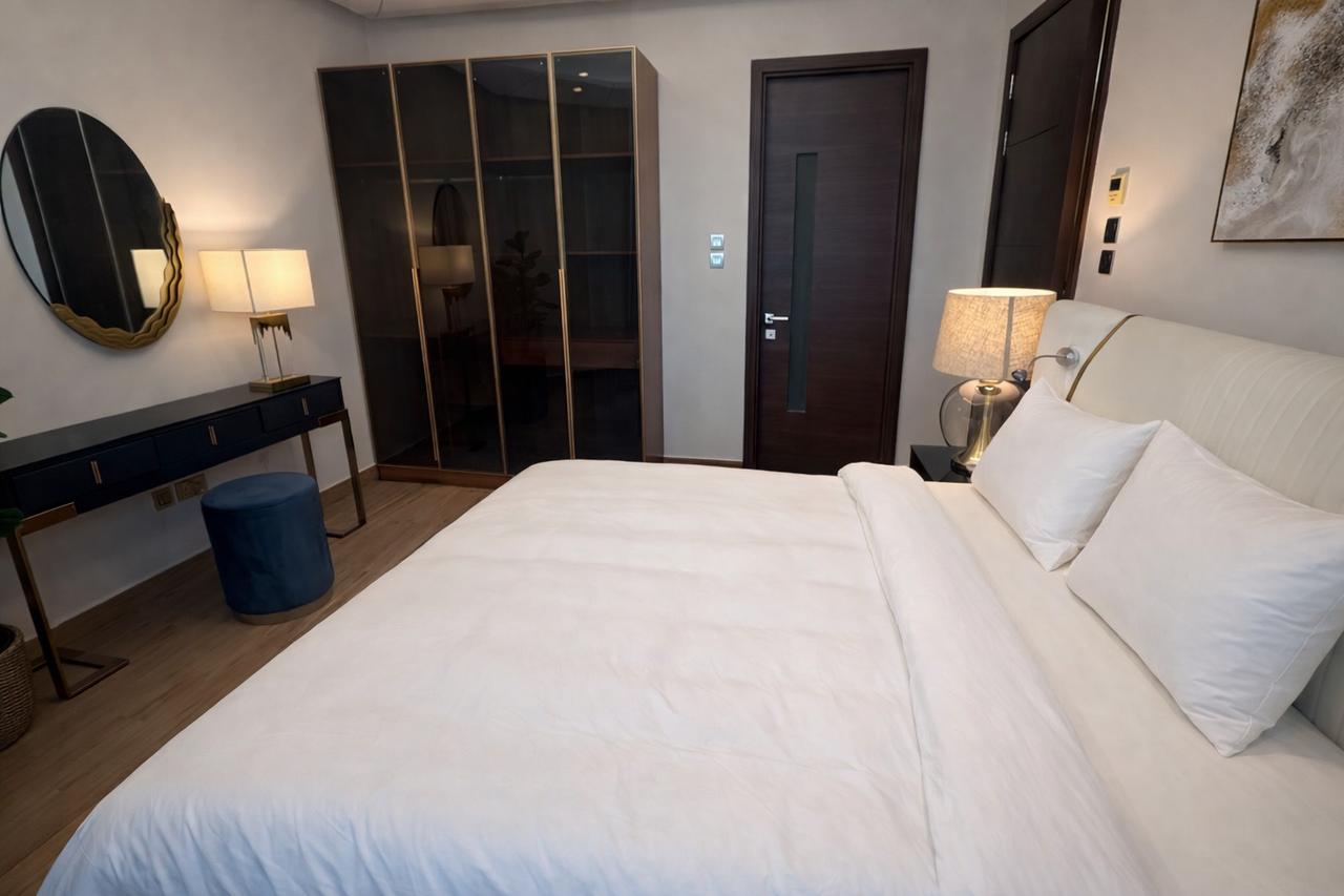 One-Bedroom Apartment with Dual Bathrooms