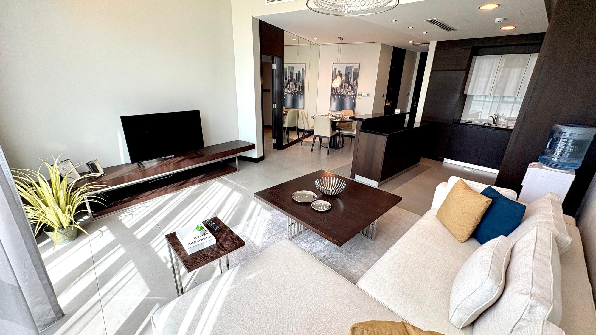 One Bedroom Apartment with Dual Bathrooms