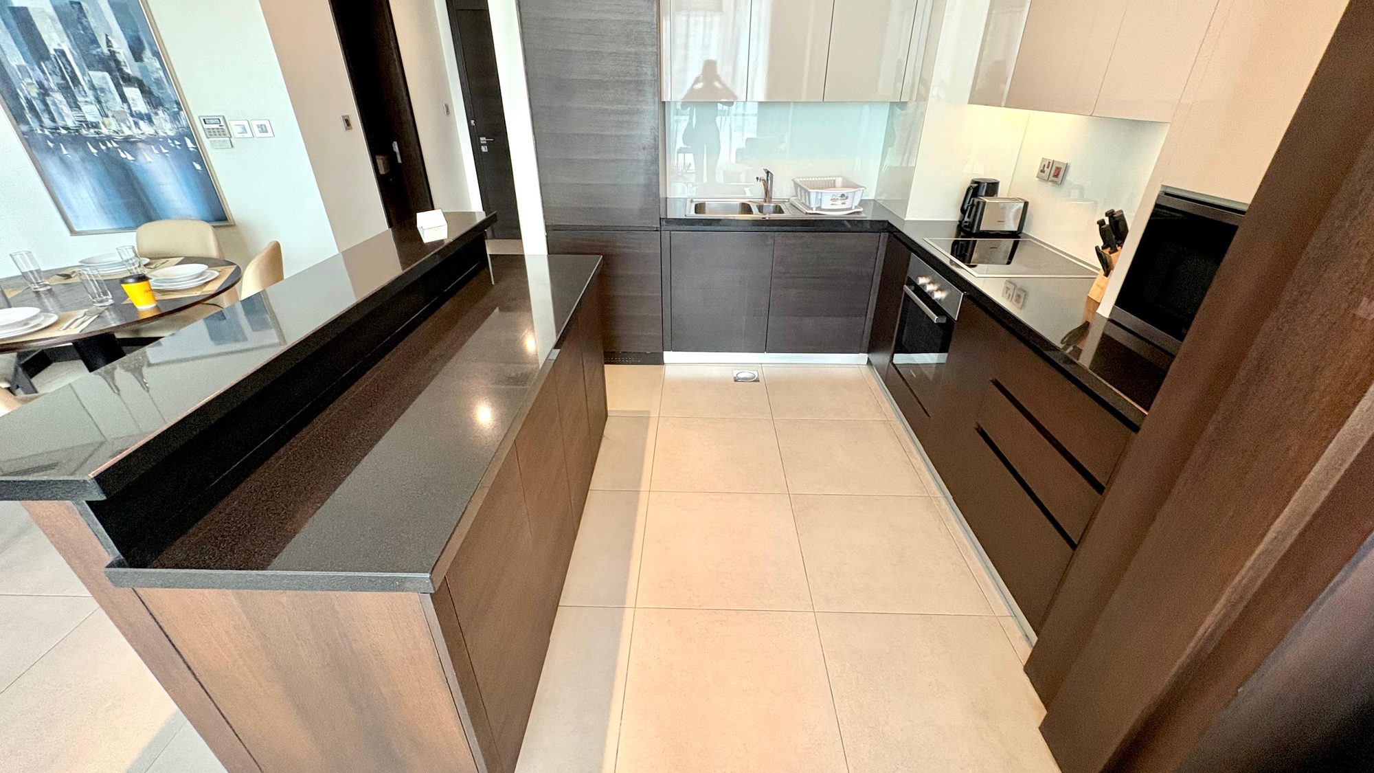 One Bedroom Apartment with Dual Bathrooms