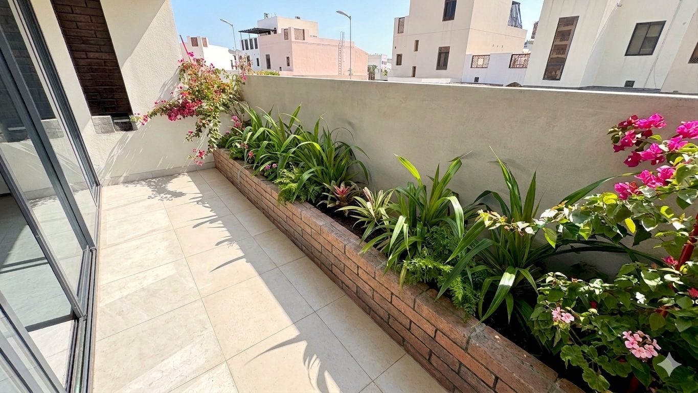 Two Bedroom Duplex with Shared Pool and Gym