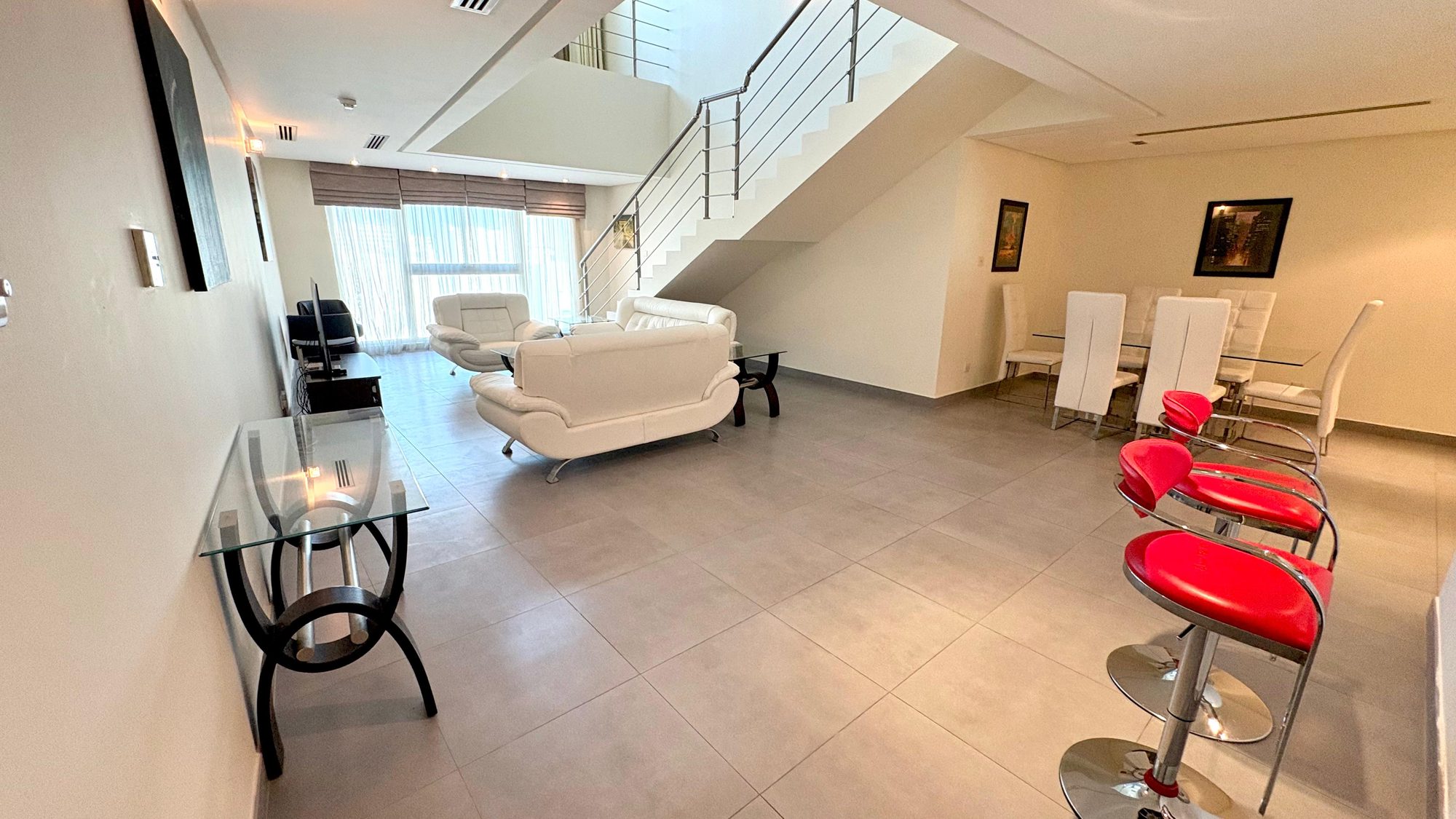 One-Bedroom Duplex with Dual Bathrooms