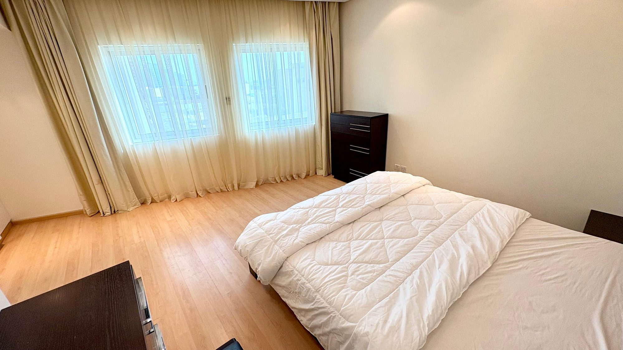 One-Bedroom Apartment with Balcony and Pool
