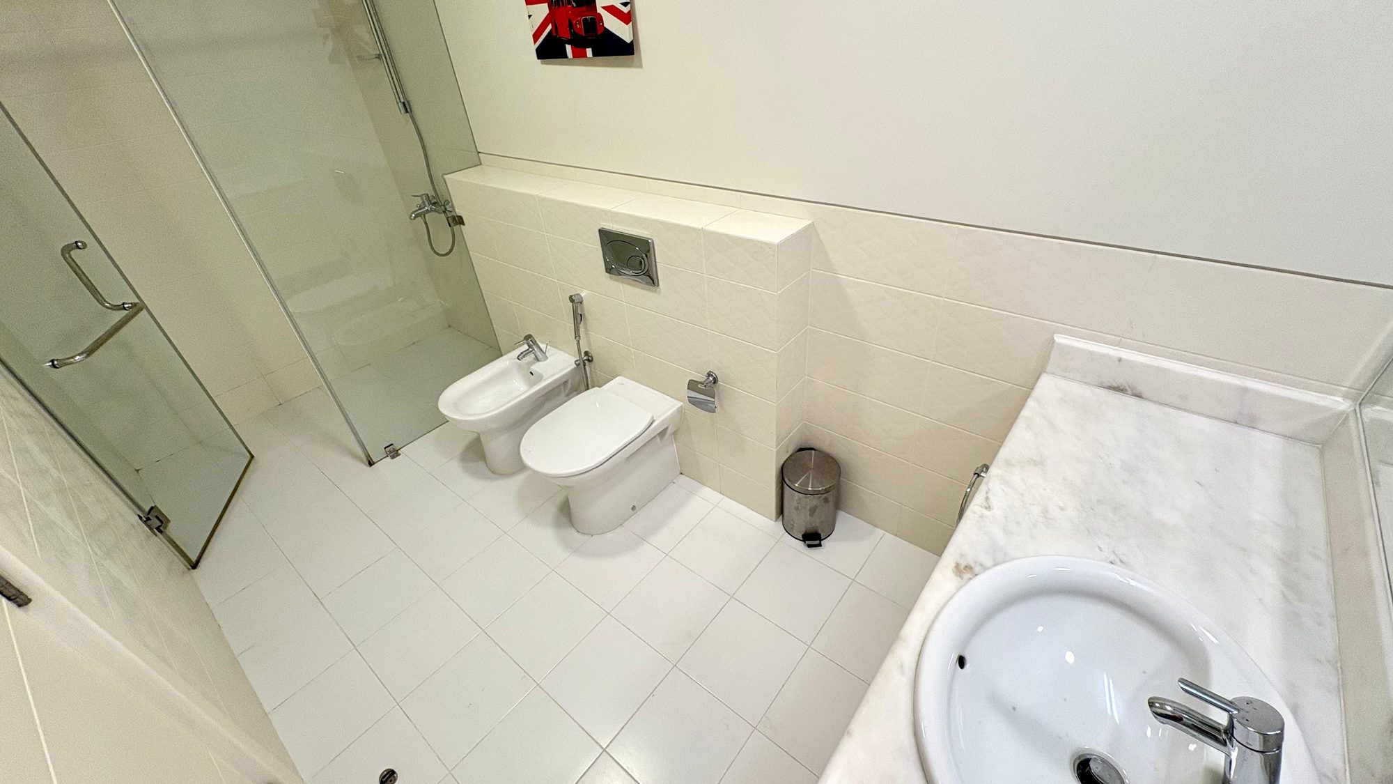 One-Bedroom Apartment with Balcony and Pool