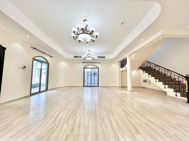 Six Bedroom Villa with Private Pool and Garden