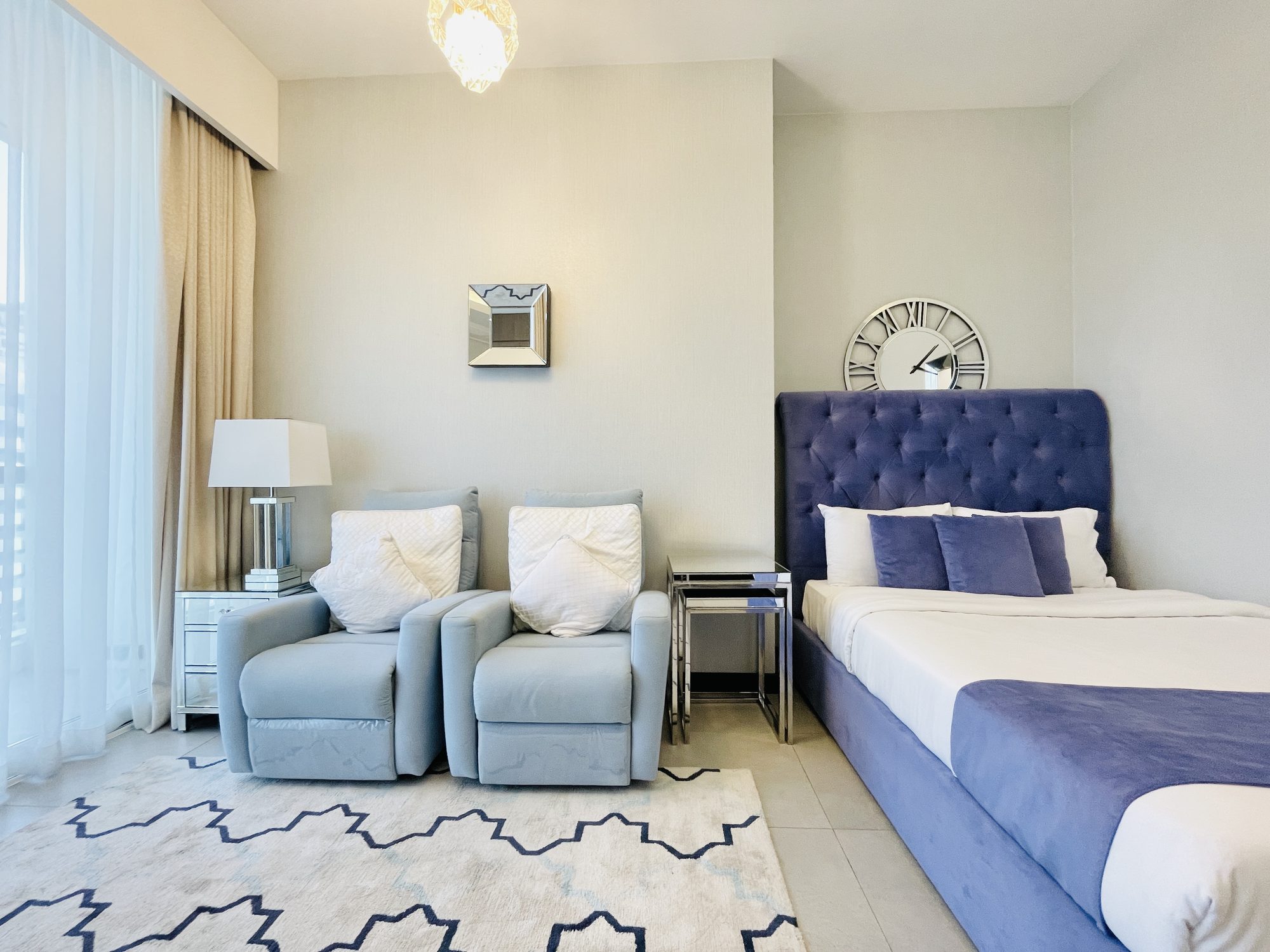 Fully-Furnished Studio Apartment with Parking