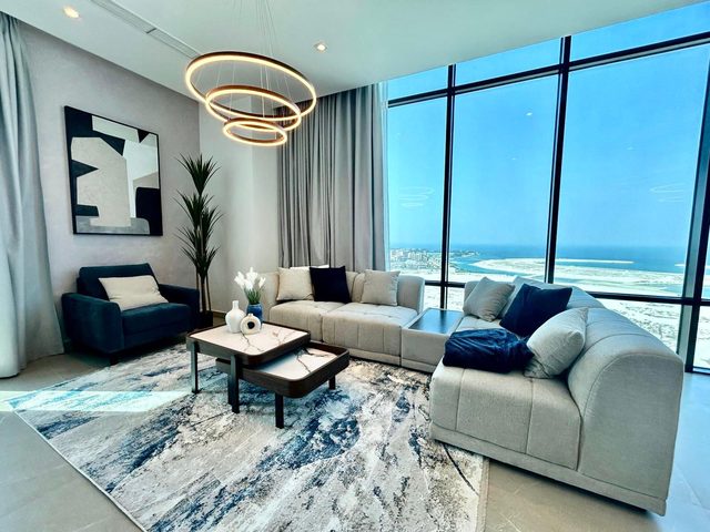 Two-Bedroom Apartment with Pool and Gym