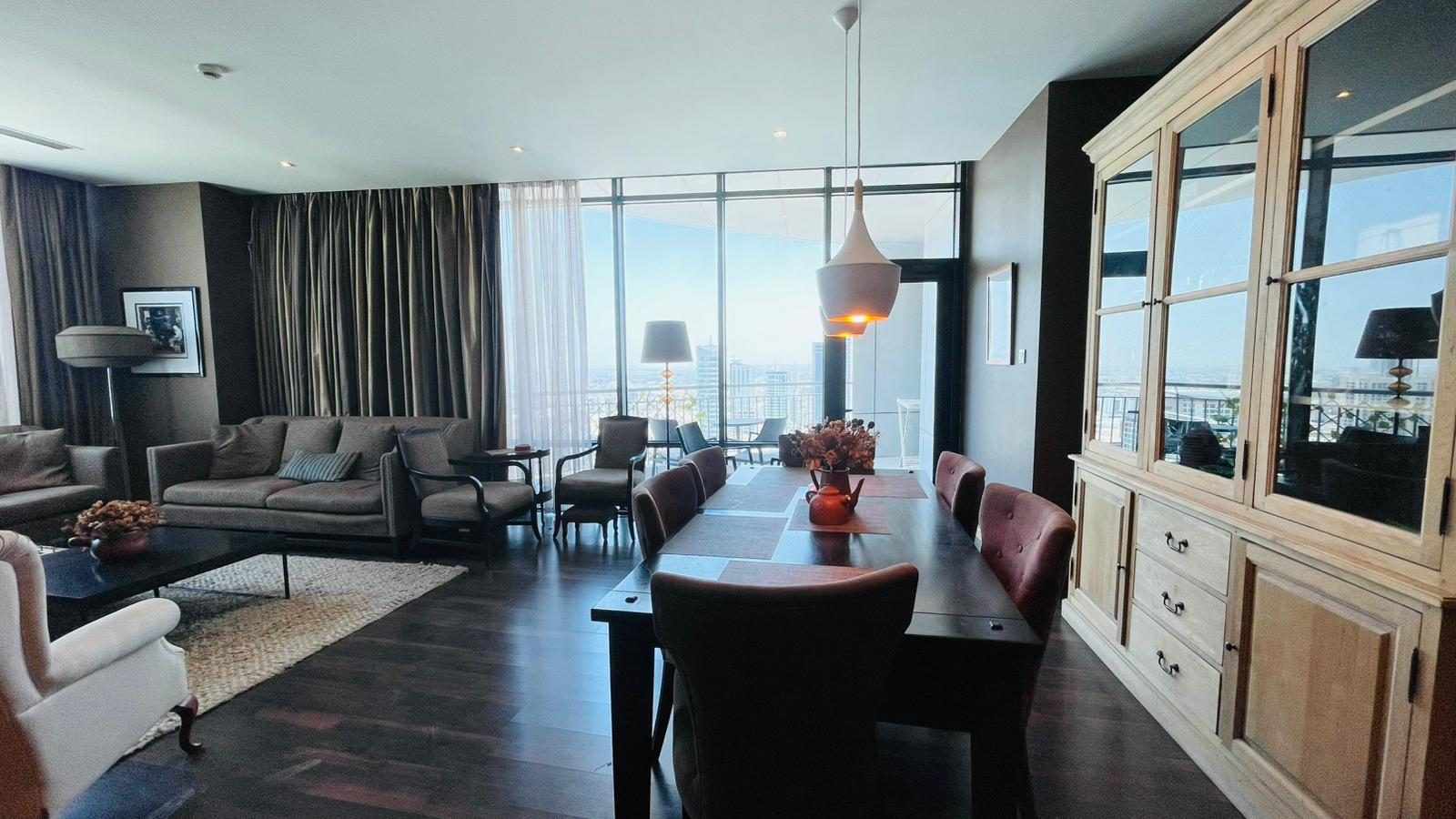 3-Bedroom Apartment with Water Views, 176sqm