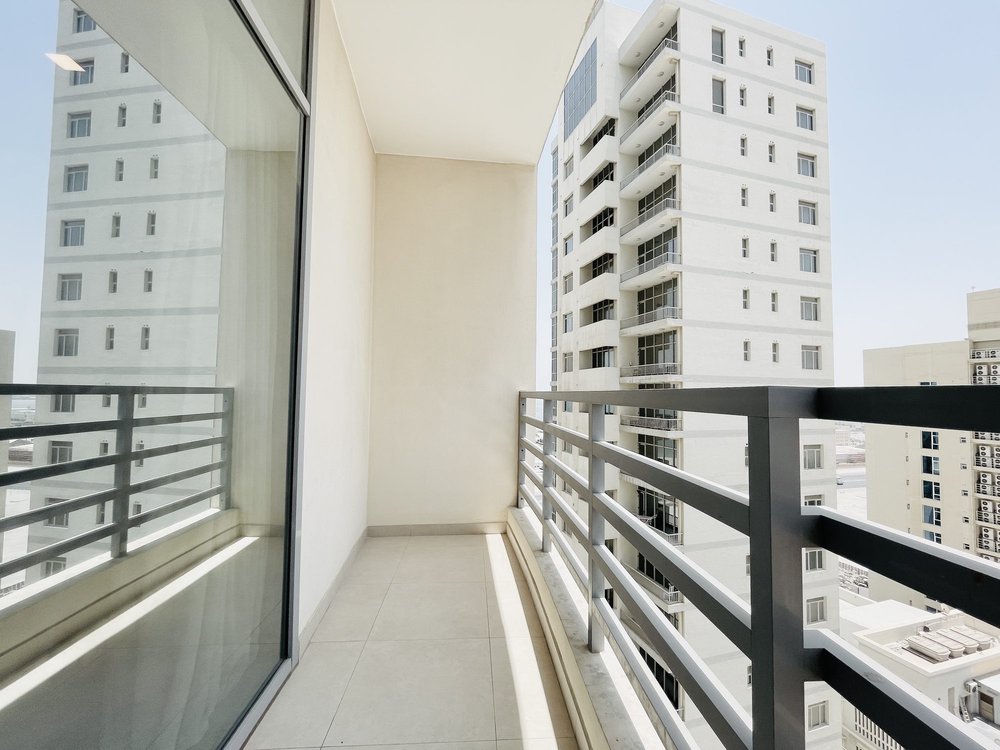 One-Bedroom Apartment with Dual Bathrooms and Balcony