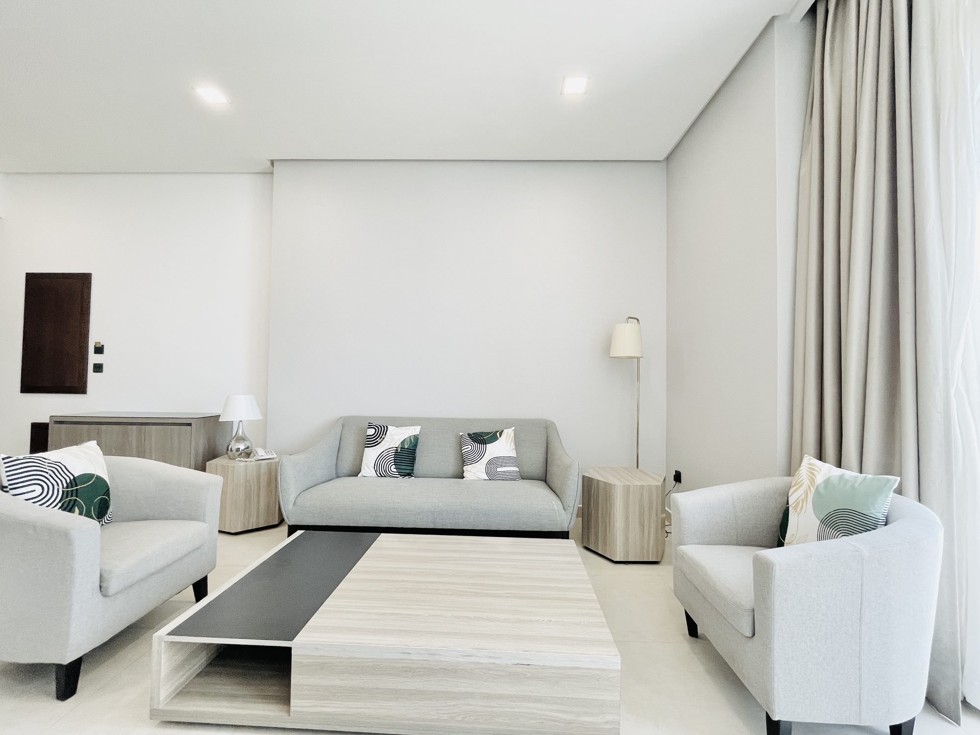 One-Bedroom Apartment with Dual Bathrooms and Balcony