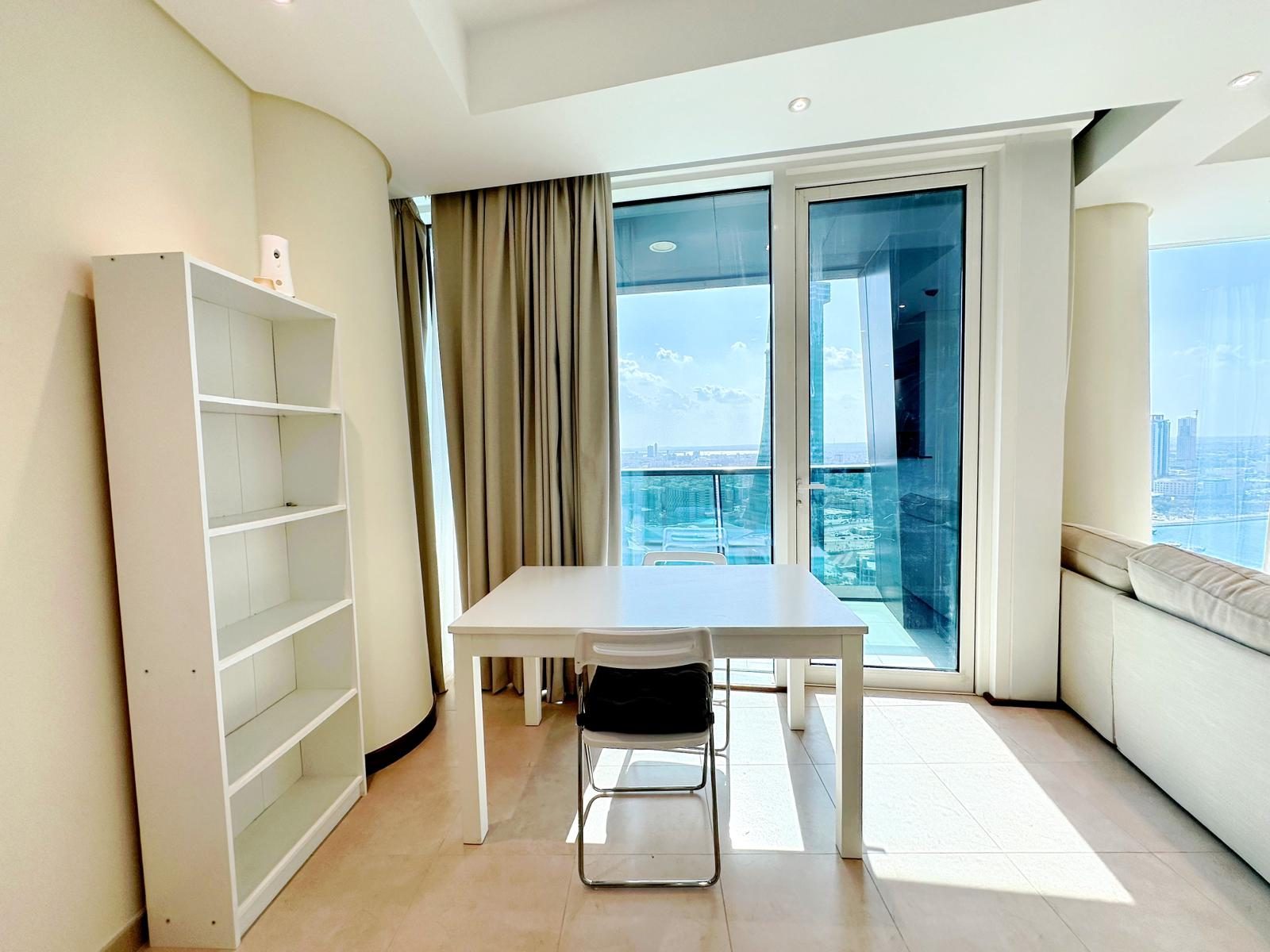 One-Bedroom Apartment with Two Bathrooms