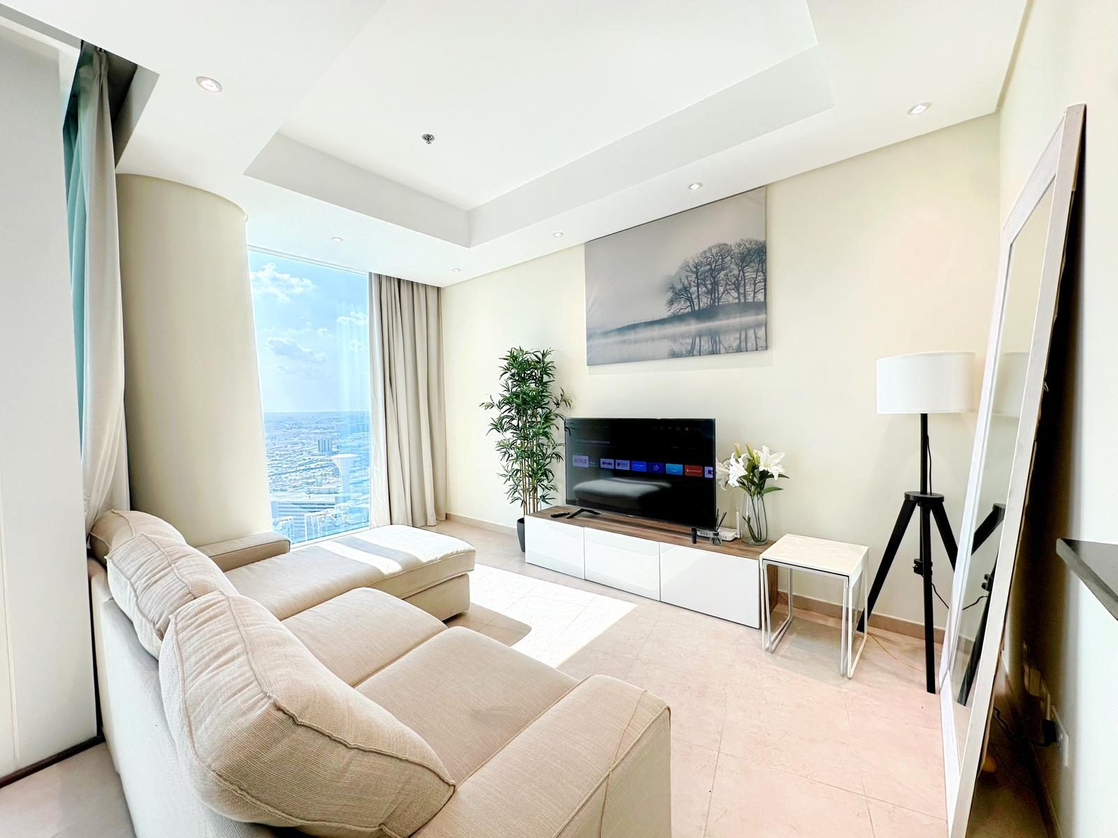 One-Bedroom Apartment with Two Bathrooms