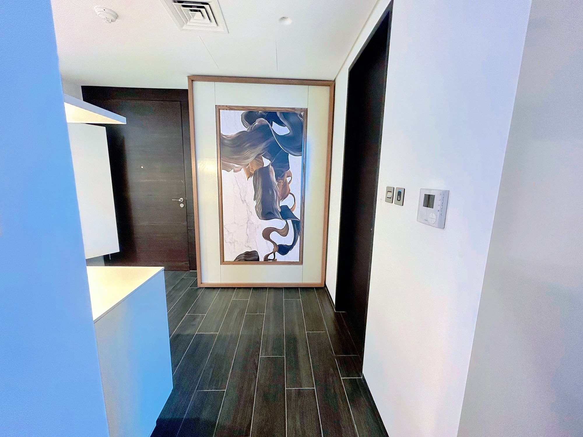 One-Bedroom Apartment with Shared Pool and Gym