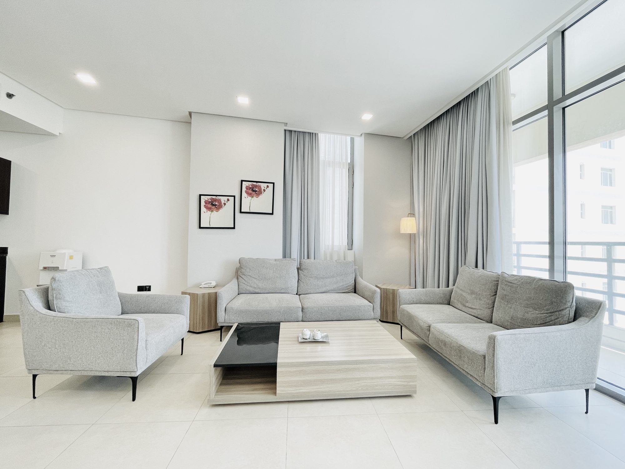Two-Bedroom Apartment with Balcony and Pool