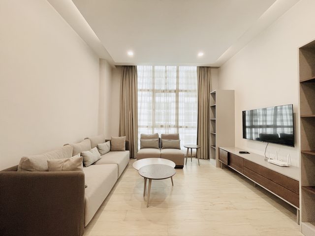 One Bedroom Apartment with Two Bathrooms