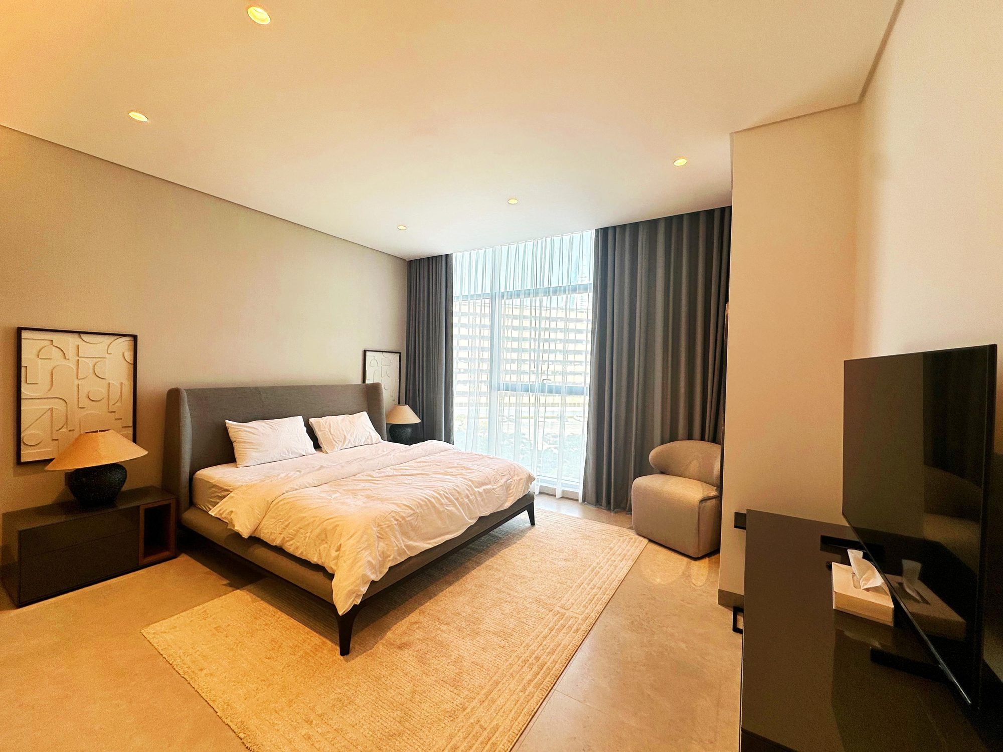 One-Bedroom Flat with Two Bathrooms in Manama