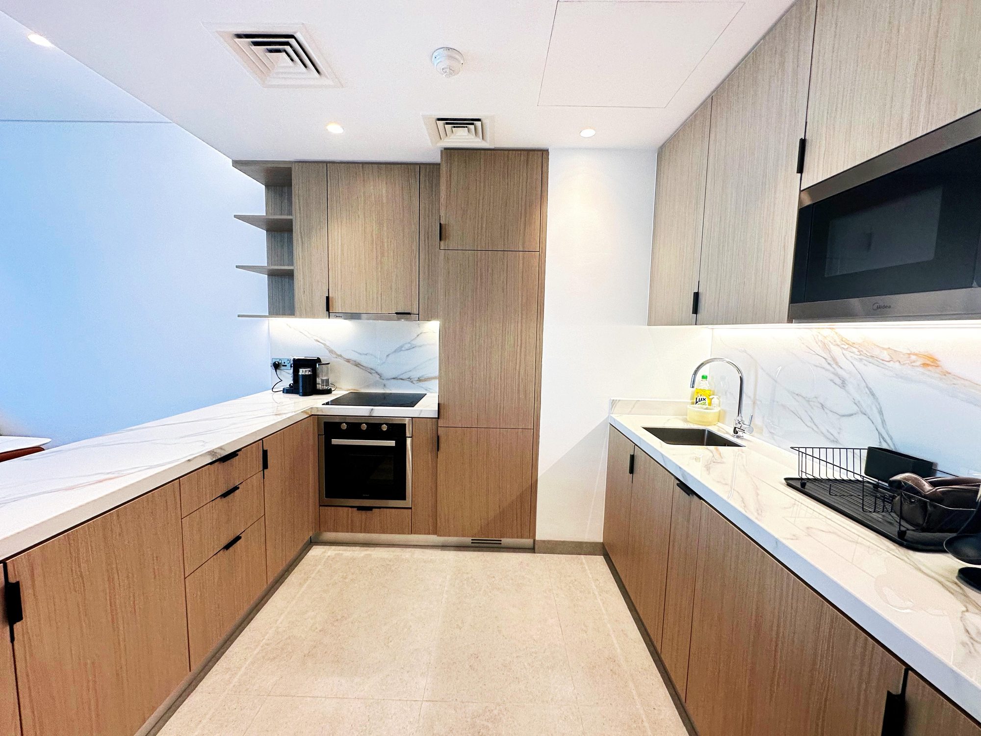 One-Bedroom Flat with Two Bathrooms in Manama