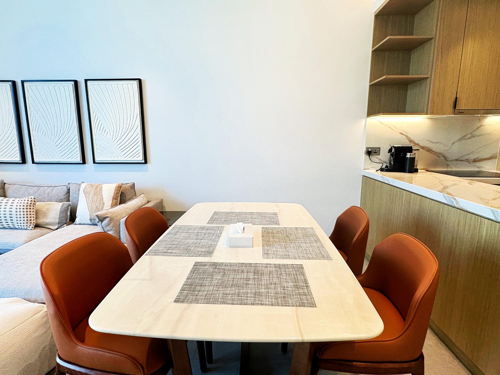One-Bedroom Flat with Two Bathrooms in Manama