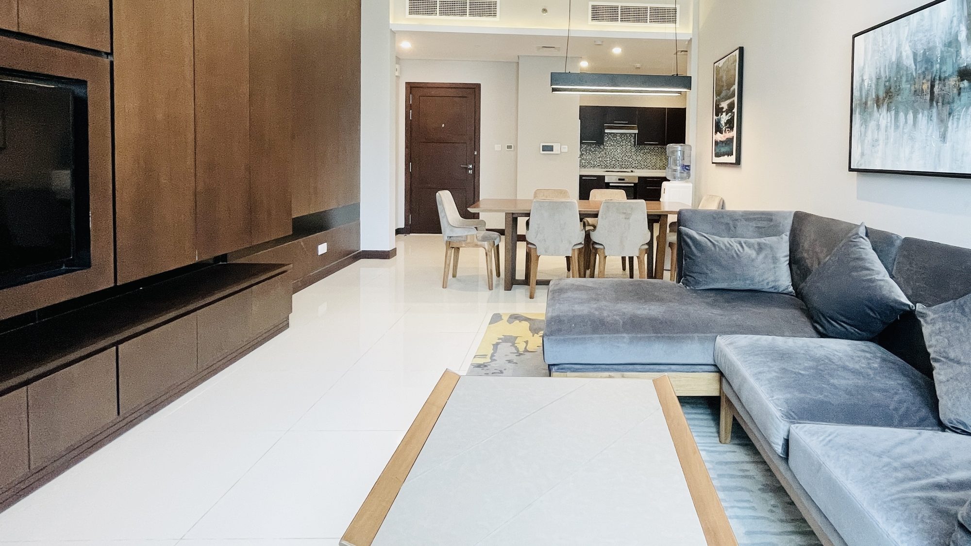 Two-Bedroom Apartment with Pool and Gym
