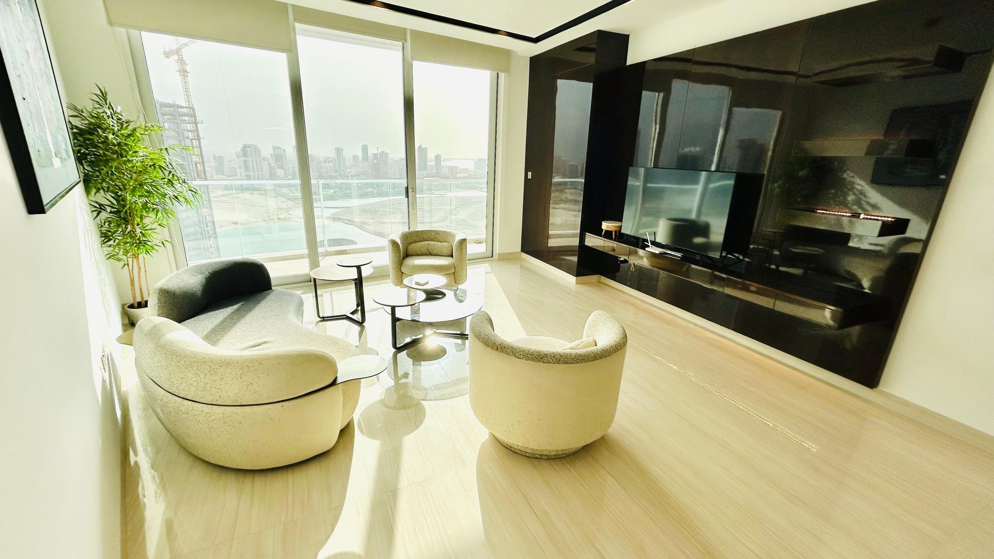 One Bedroom Apartment with Pool and Gym