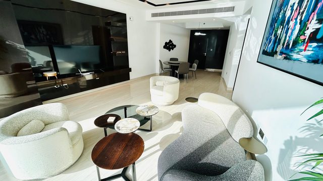 One Bedroom Apartment with Pool and Gym