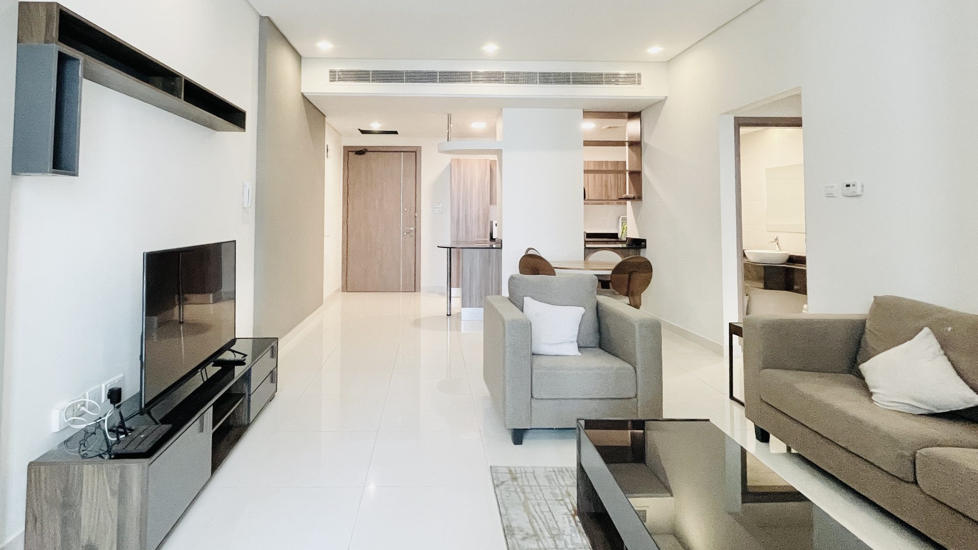 Two Bedroom Apartment with Three Bathrooms