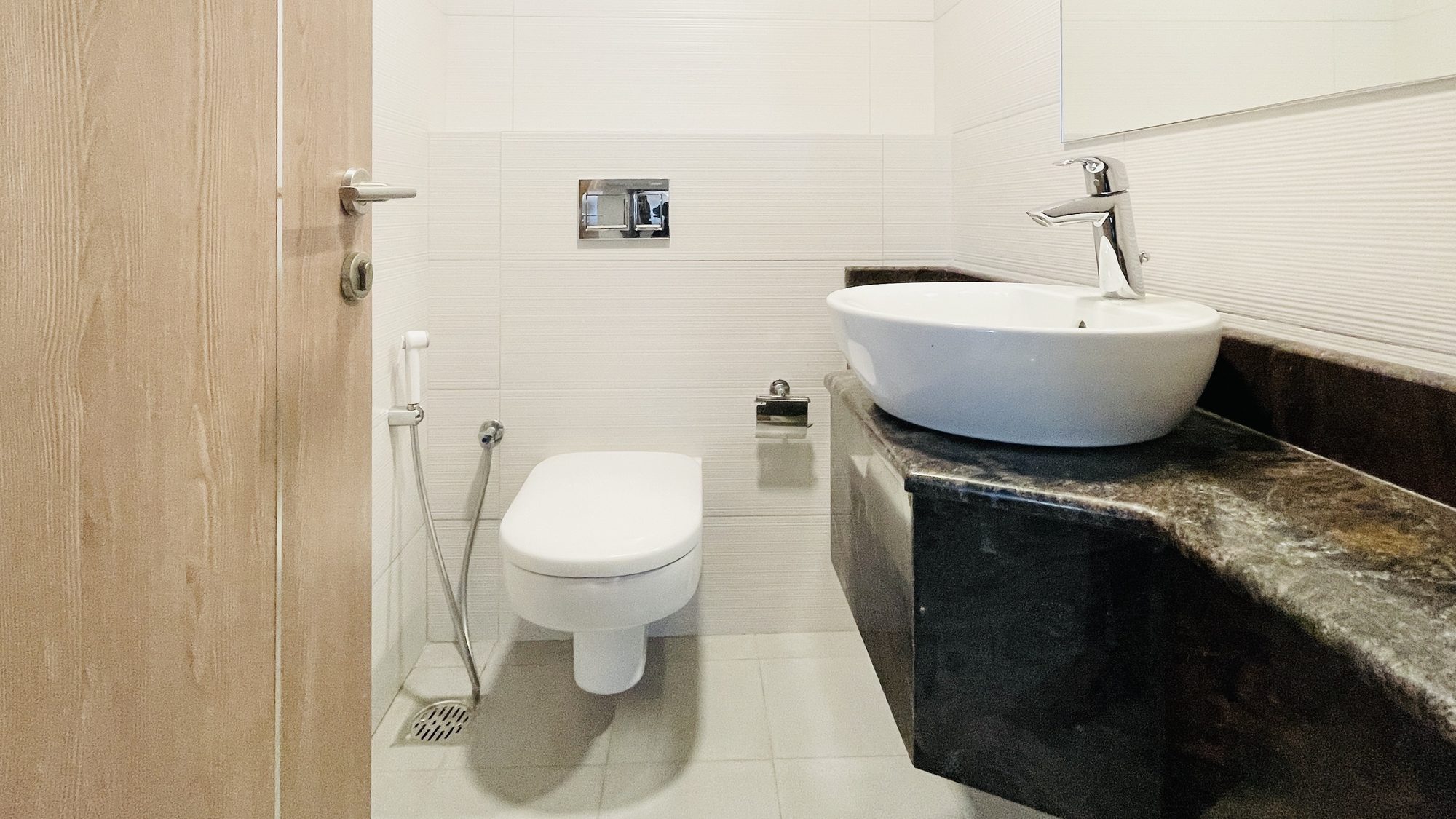 Two Bedroom Apartment with Three Bathrooms