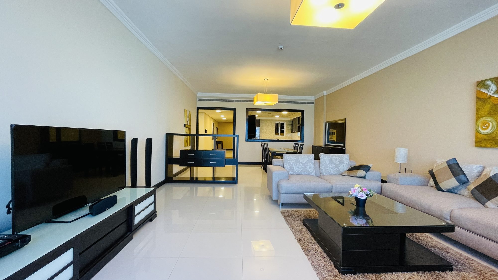 Two-Bedroom Apartment with Pool and Gym