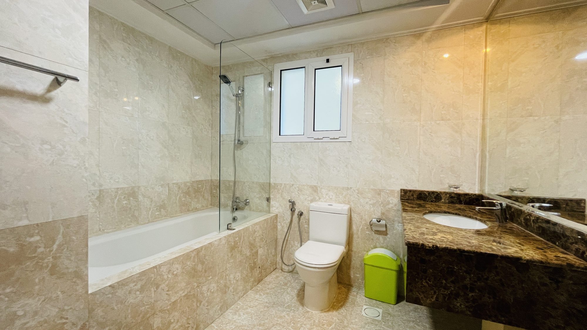 Two-Bedroom Apartment with Pool and Gym