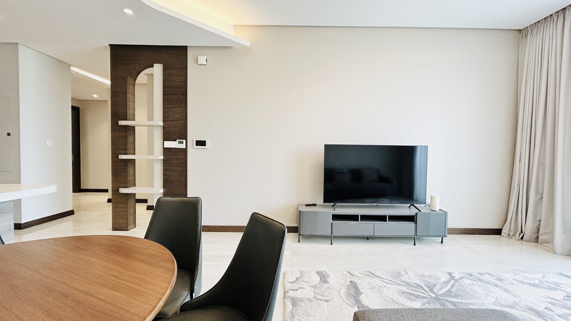Three-Bedroom Apartment with Four Bathrooms