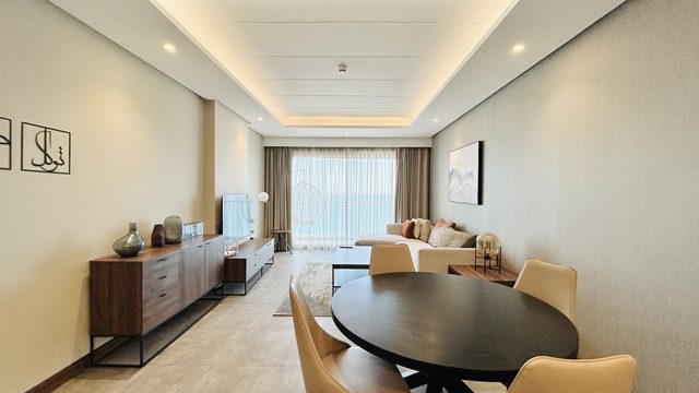 One-Bedroom Apartment with Water Views