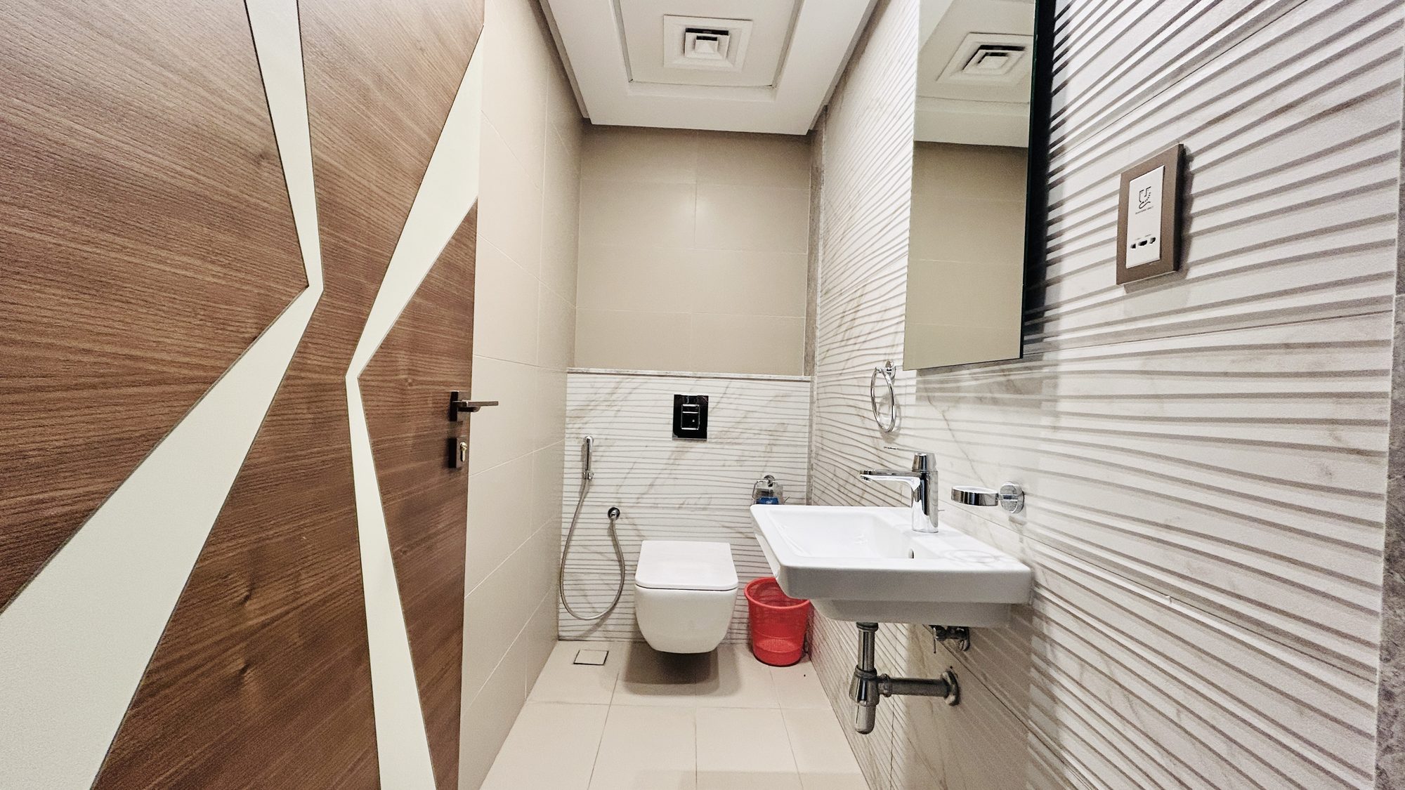 Two-Bedroom Apartment with Pool and Spa