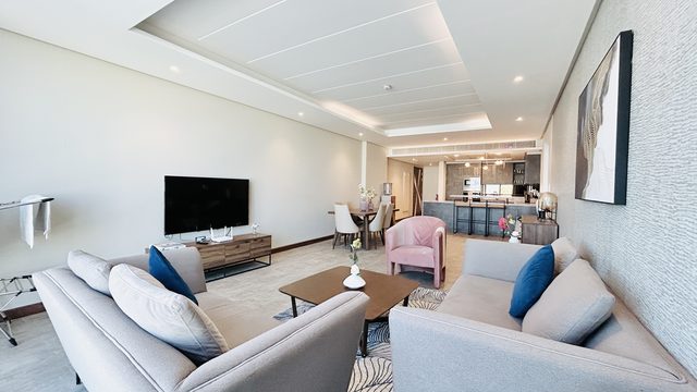 Two-Bedroom Apartment with Pool and Spa