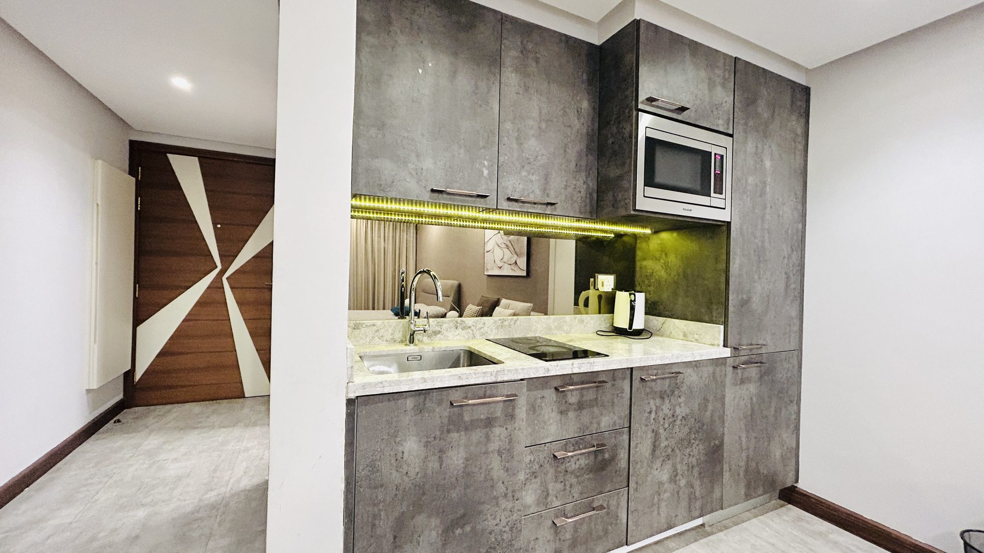 1-Bedroom Apartment with Water Views and Pool