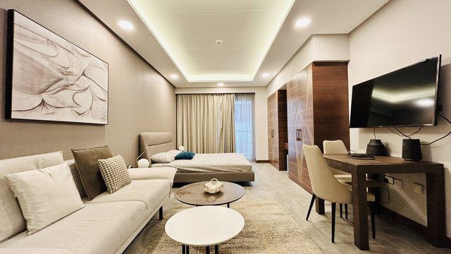 1-Bedroom Apartment with Water Views and Pool