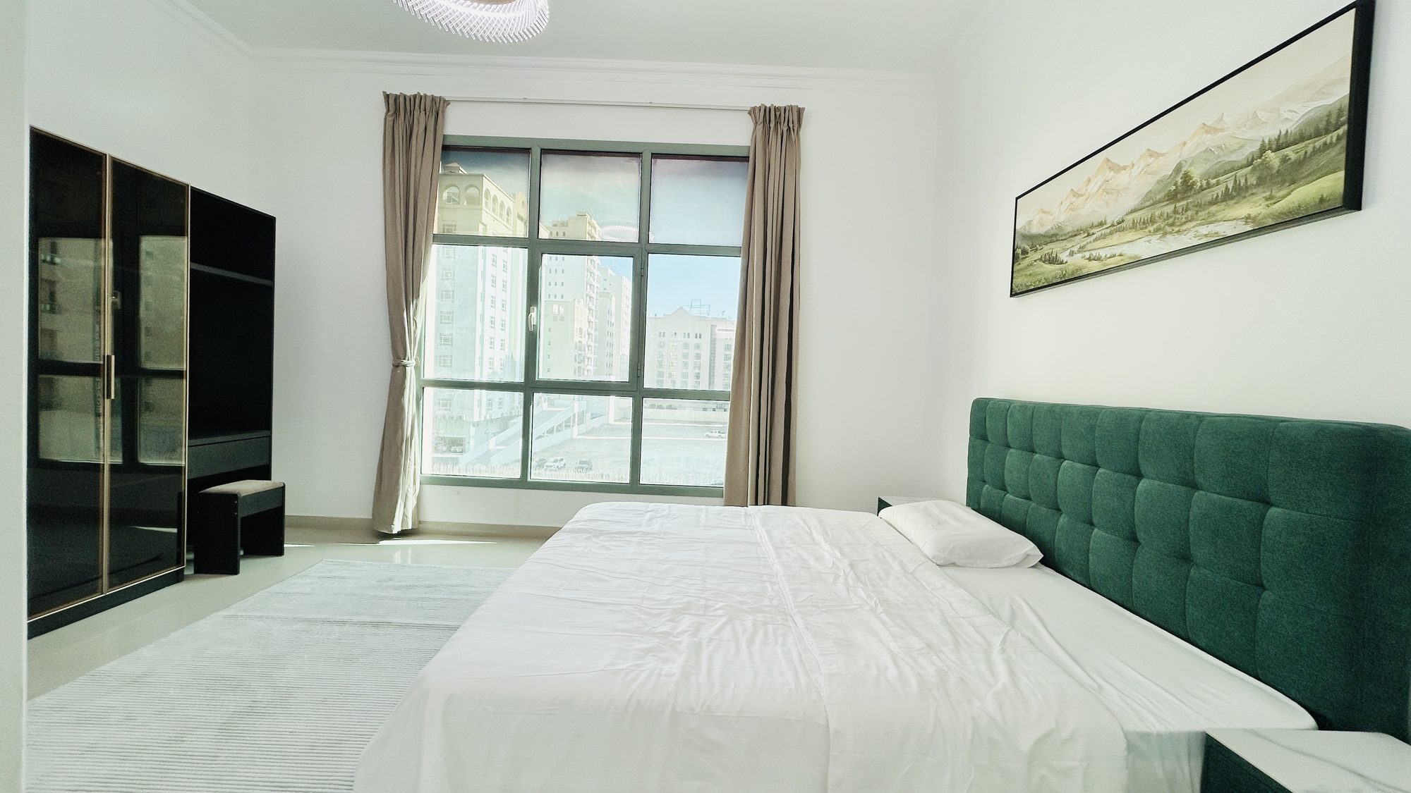 One-Bedroom Apartment with Balcony and Parking