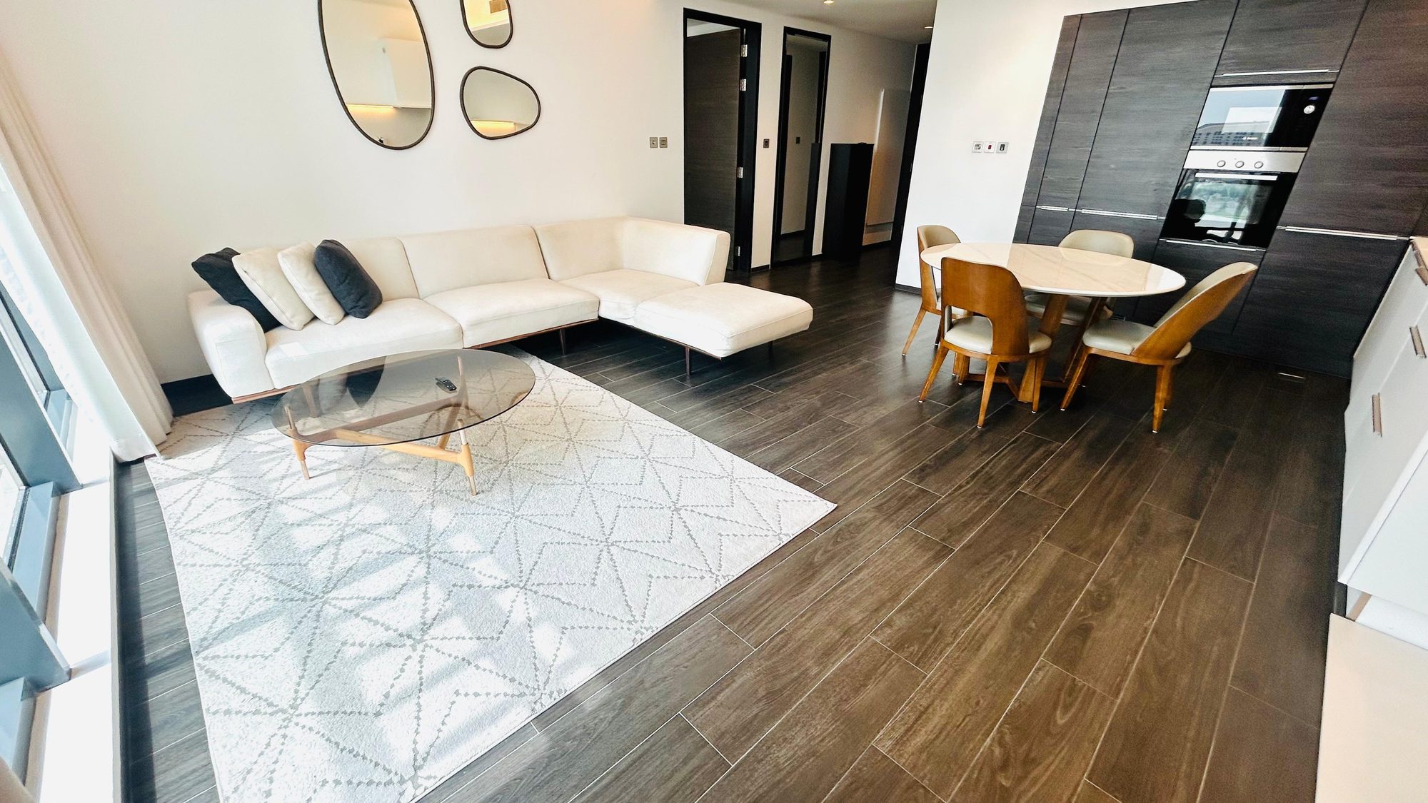One Bedroom Apartment with Two Bathrooms